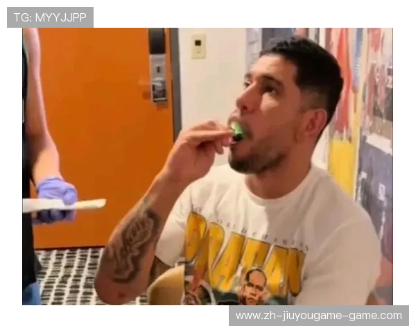 UFC重拳打碎护齿，你还在用普通护齿吗？